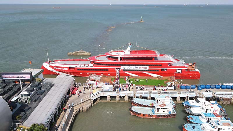Thăng Long – Siêu tàu khách cao tốc lớn nhất Việt Nam